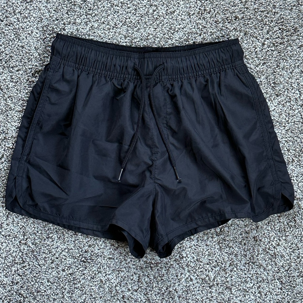 H&M Men’s Mesh-Lined Swim Trunks